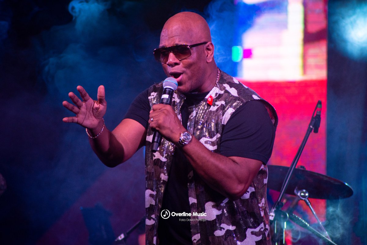 overlinemusic's tweet photo. Once Once celebró su 4to aniversario por todo lo alto con la participación de @willygarciacali @losinquietos Paul y su banda y @dj_juandeleon
Felicidades #OnceOnce
📷Ph: @davidpantoja19 | @comunicarcecali @youticketco #Concierto #Cali #OverlineMusic https://t.co/HnnKnFdhyK