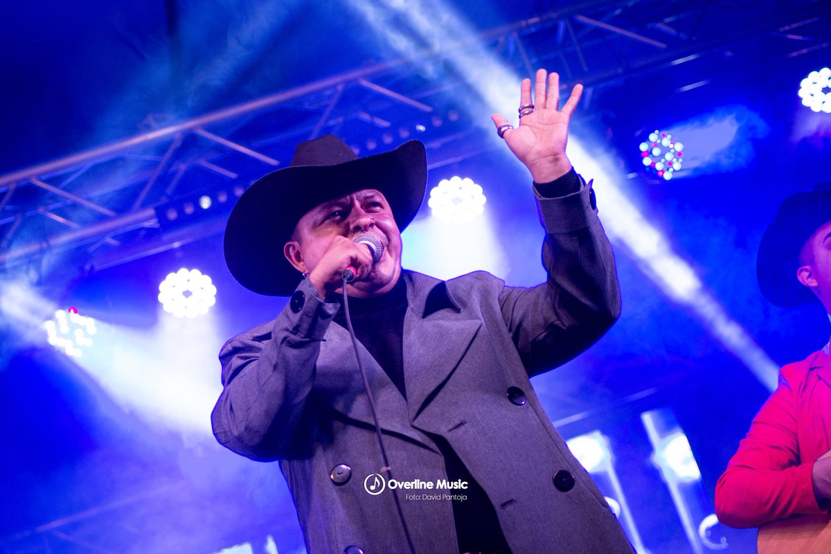 overlinemusic's tweet photo. Once Once celebró su 4to aniversario por todo lo alto con la participación de @willygarciacali @losinquietos Paul y su banda y @dj_juandeleon
Felicidades #OnceOnce
📷Ph: @davidpantoja19 | @comunicarcecali @youticketco #Concierto #Cali #OverlineMusic https://t.co/HnnKnFdhyK