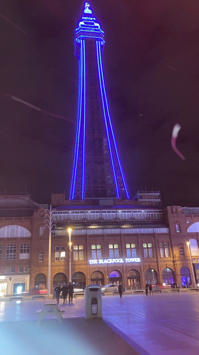 helafos's tweet photo. Blackpool ❄️ https://t.co/PjQEv3FU2a