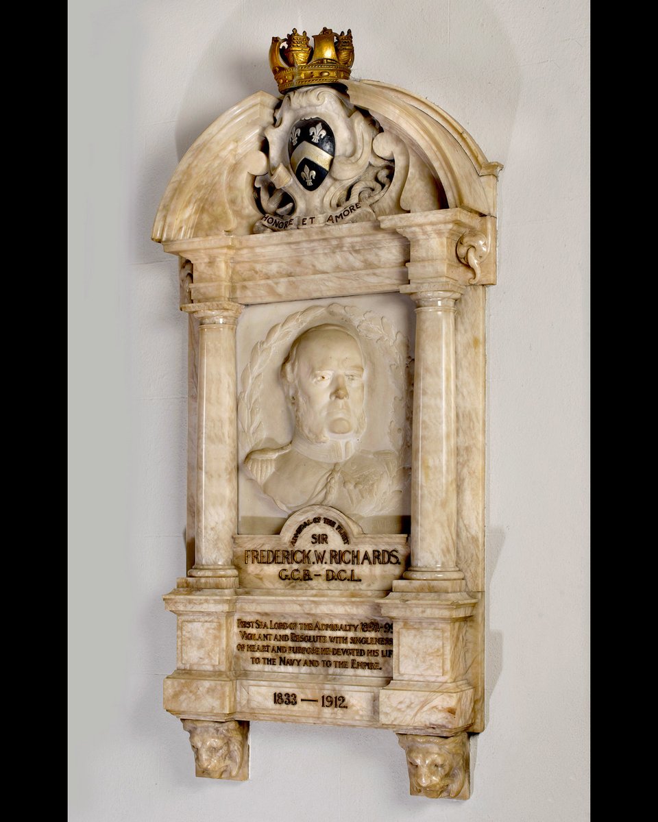 Pantheons - Sculpture at St Paul's Cathedral tweet media