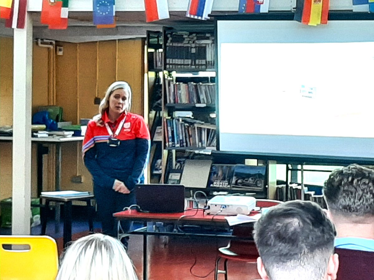 mayfieldcs's tweet photo. Great talk today from MTU's Elaine Dennehy. Some great insights for our Year 6 students for College Awareness Week 👏🏼
#collegeawarenessweek https://t.co/UlCcz1MZjw