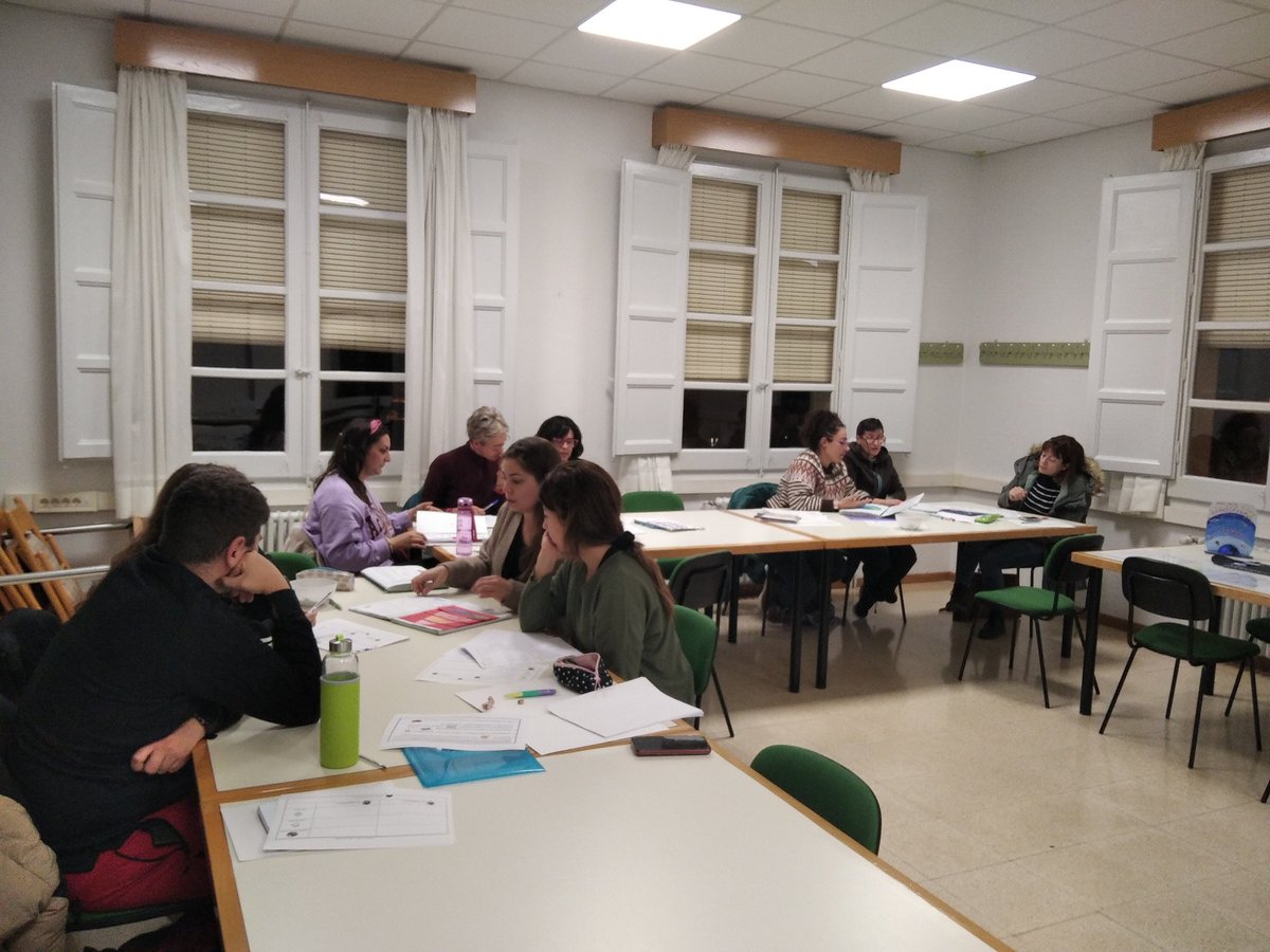 Los cuadernos inteligentes como excelente herramienta de trabajo en el aula para fomentar la creación de outputs y la creatividad por parte del alumnado, protagonistas de la última sesión del curso Metodologías en el aula #PROA+. ¡Gracias por todo, Sabina! @dgafprofesorado