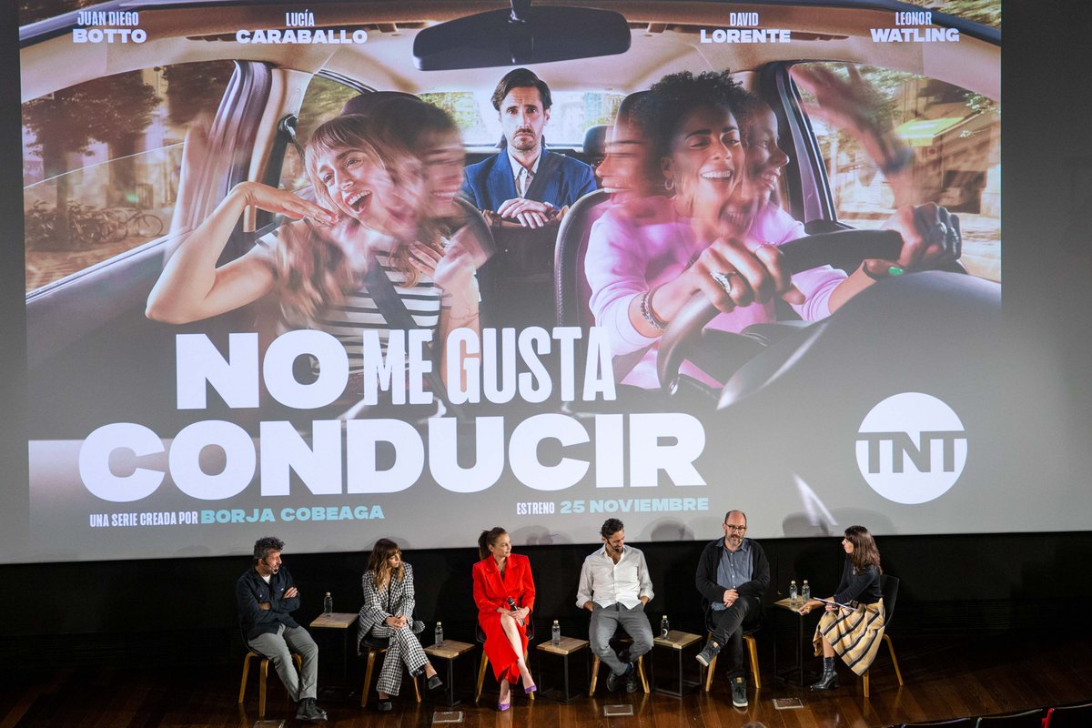 Patri_Cruzado's tweet photo. Qué gozada la charla de presentación de hoy de #NoMeGustaConducirTNT en la Academia de cine, una tierna y emocional comedia de @borjacobeaga con @JuanDiegoBotto, Lucía Caraballo, David Lorente y @LeonorWatling1 Ahora toca disfrutarla en @canaltnt #TNTNow desde el 25 de noviembre https://t.co/LlAX4rjRBn