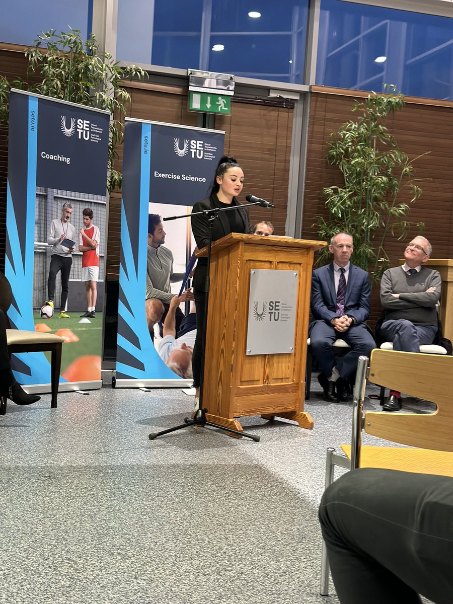 AnnaFlynnHealth's tweet photo. It was an honour speaking at the Department of Sport and Exercise Science ‘Honours List’ Award Ceremony this evening in South East Technological University Waterford. Congratulations and a massive well done to all of the students 👏🏻👏🏻#students #exercisescience https://t.co/wLHDu6YYhy