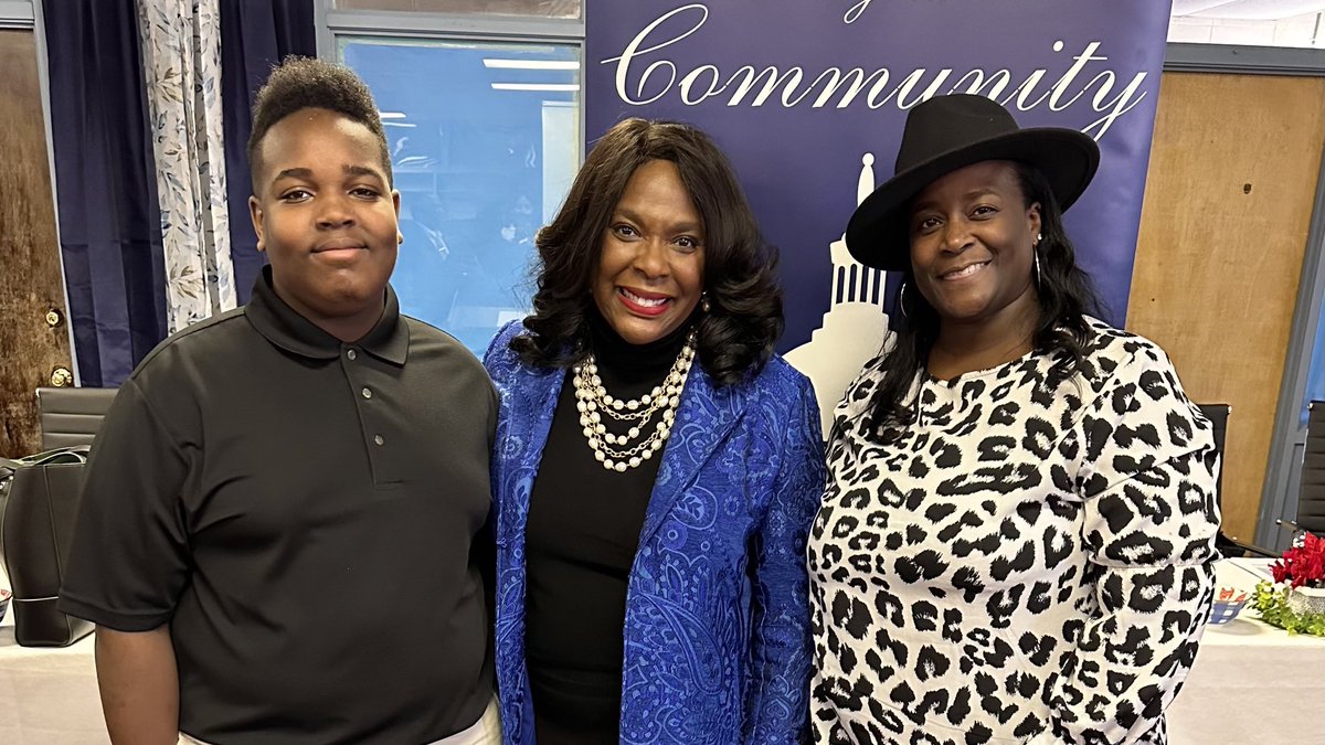 RepTerriSewell's tweet photo. Thank you to all who attended today’s #CongressInYourCommunity Choctaw County Town Hall in Lisman, Alabama!
So proud to represent you in Congress and grateful for the opportunity to hear your thoughts and concerns.
Next stop: Demopolis! 🚗 https://t.co/VLDpyBr8Oq
