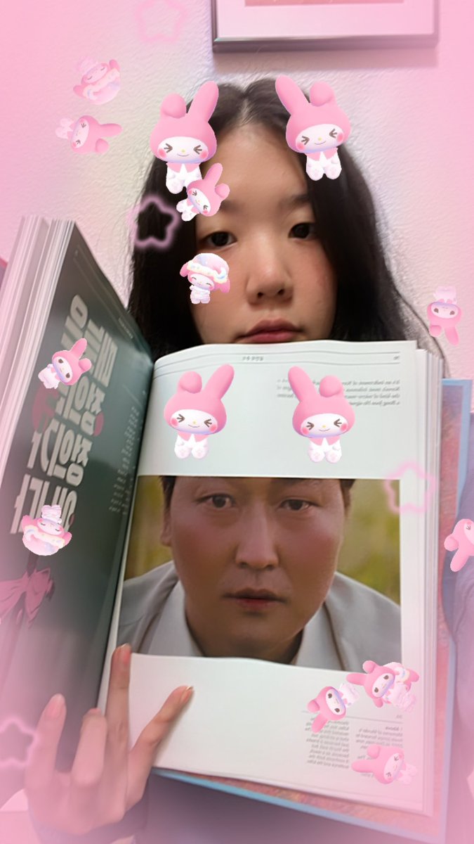 karenyhan's tweet image. 🎉 it’s here!!! book day is here!!! the fruits of my labor for the last couple of years, BONG JOON HO: DISSIDENT CINEMA is officially out in the world!!! 🎉 abramsbooks.com/product/bong-j…