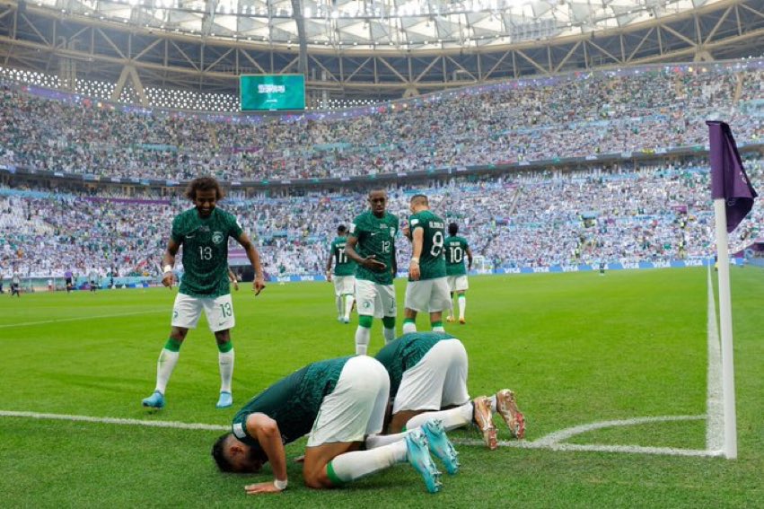 #المنتخب_السعودي 

الأحلام تصبح واقع 🇸🇦

لا يوجد في قاموس السعودي ( مستحيل) 

ألف ألف مبروووك هذا الفوز التاريخي