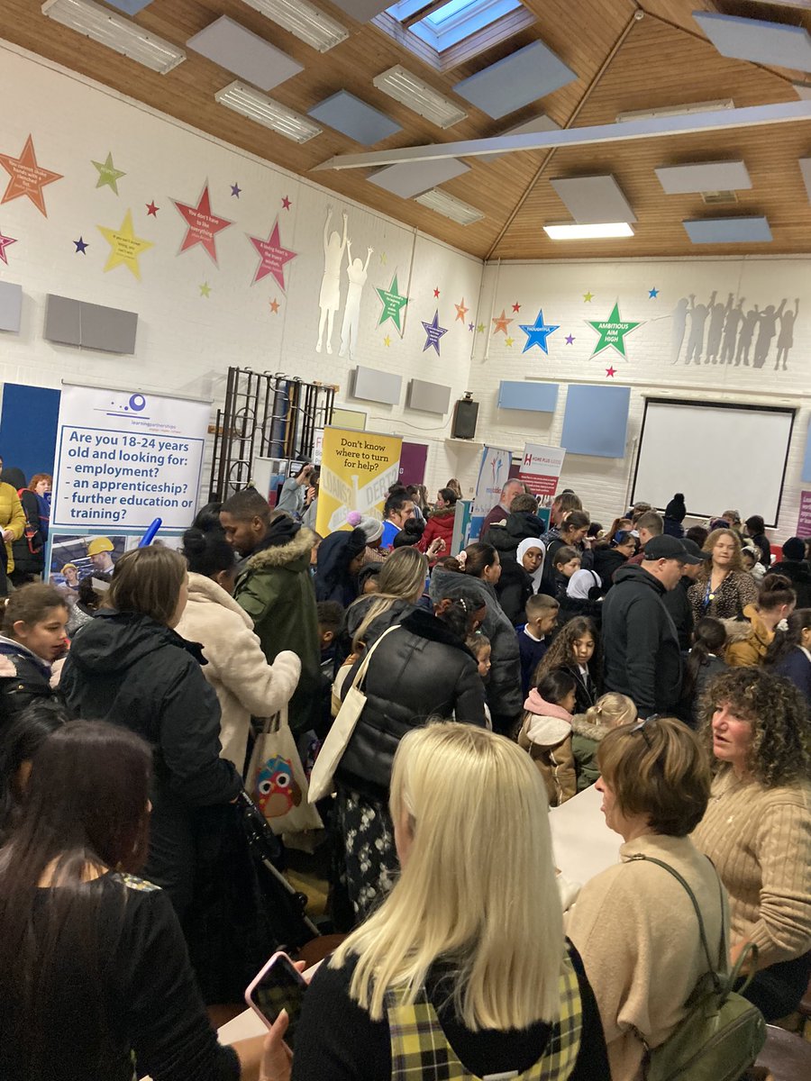 Thank you to everyone who joined us for Winter Wellbeing event. Some amazing health and financial advice and also face painting and balloons to keep the children occupied. Look how many families came.