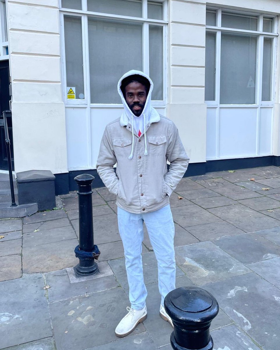 RootsLewis's tweet photo. World citizen 🌎🙌🏿

UK we deh ya!🇬🇧 

#London
#UK
#travel
#DRootsMan 
#HectorRootsLewis https://t.co/6xre3qwo48