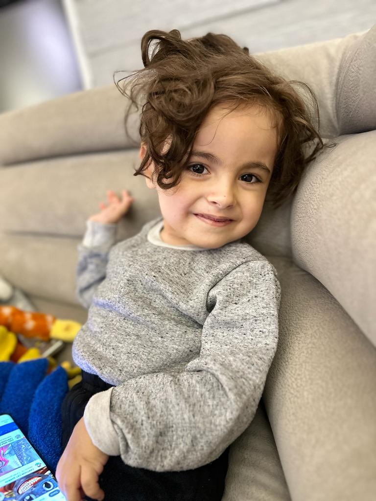 Umut dolu bakışlar solmasın diye bize destek olur musunuz 💙
Alper sizinle başaracak 💪