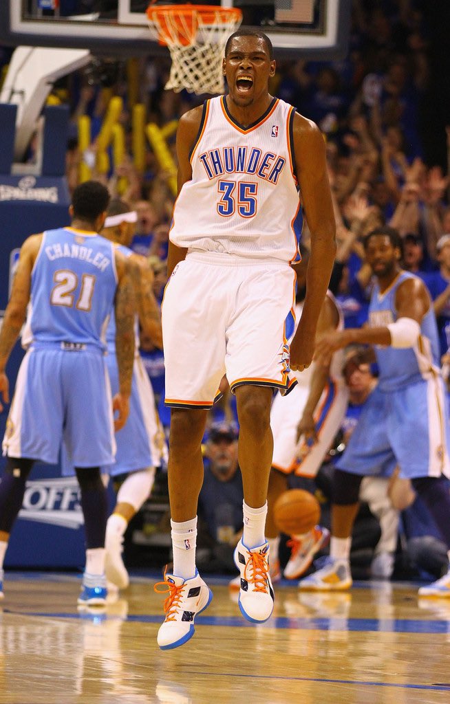 Fergensteiin's tweet photo. @ThunderFilmRoom @boardroom Come back @KDTrey5 there’s still tons of fans who appreciate you for building up OKC to what it is now, come help finish the job! Be #Trey5 again before the Thunder retire it. https://t.co/JgG45LaWs0