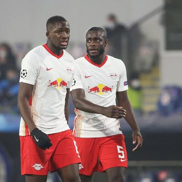 StatmanDave's tweet photo. Ibrahima Konate and Dayot Upamecano start together for France for the first time. In their final Bundesliga season together at RB Leipzig (2020/21), they never lost a game in which they both started.

Allons-y. 🇫🇷 https://t.co/ZwwPIrCiIV