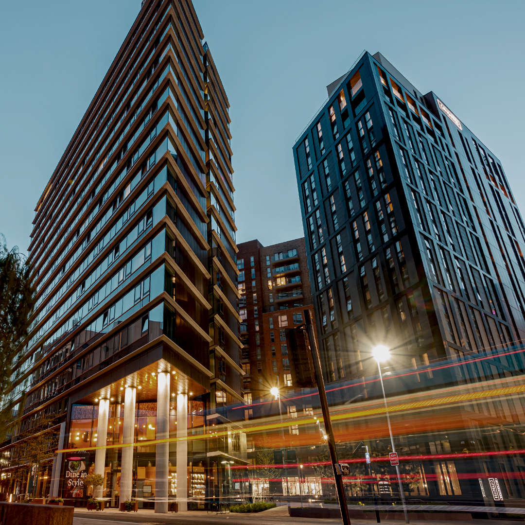 Start with the pool and end with an evening walk through the city and Manchester's Christmas Markets🌲 Book now for your winter city break via the link below✨

citysuites.com/en/