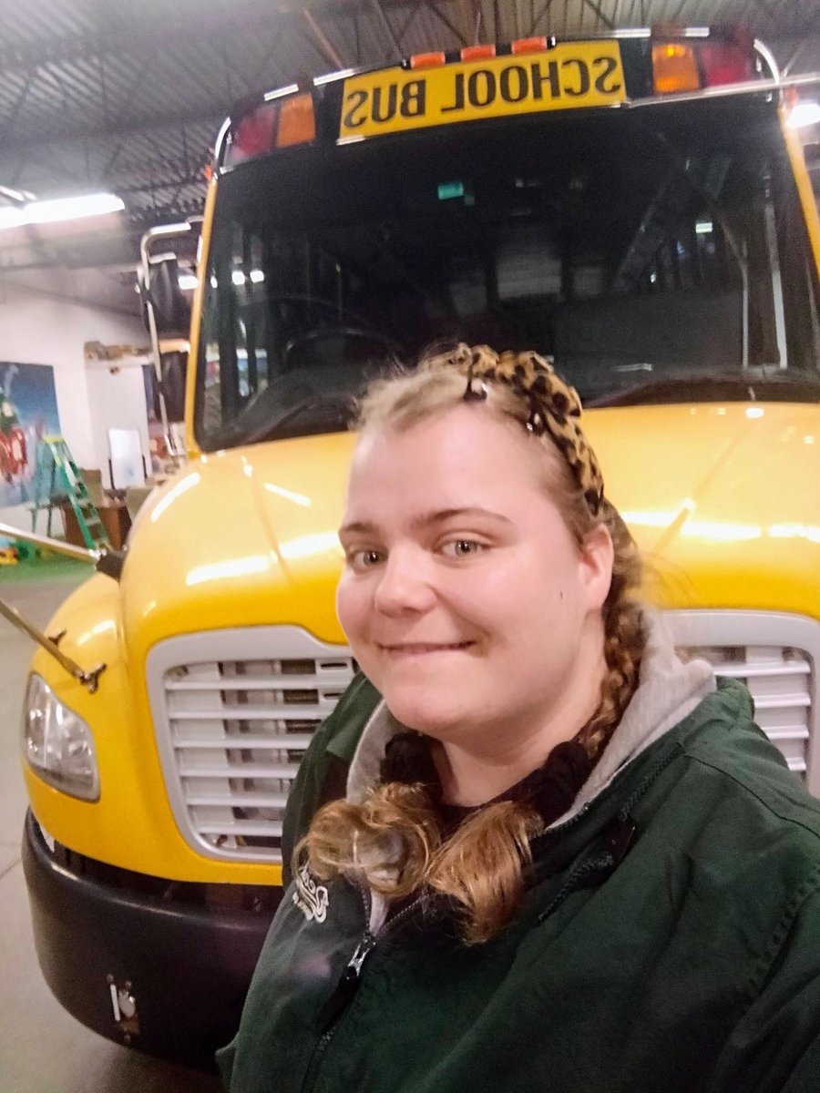 AshleyDeMoss6's tweet photo. It's good to be back! #SchoolBus #SchoolBusDriver #SchoolBusDriverLife https://t.co/udOEM50I3A