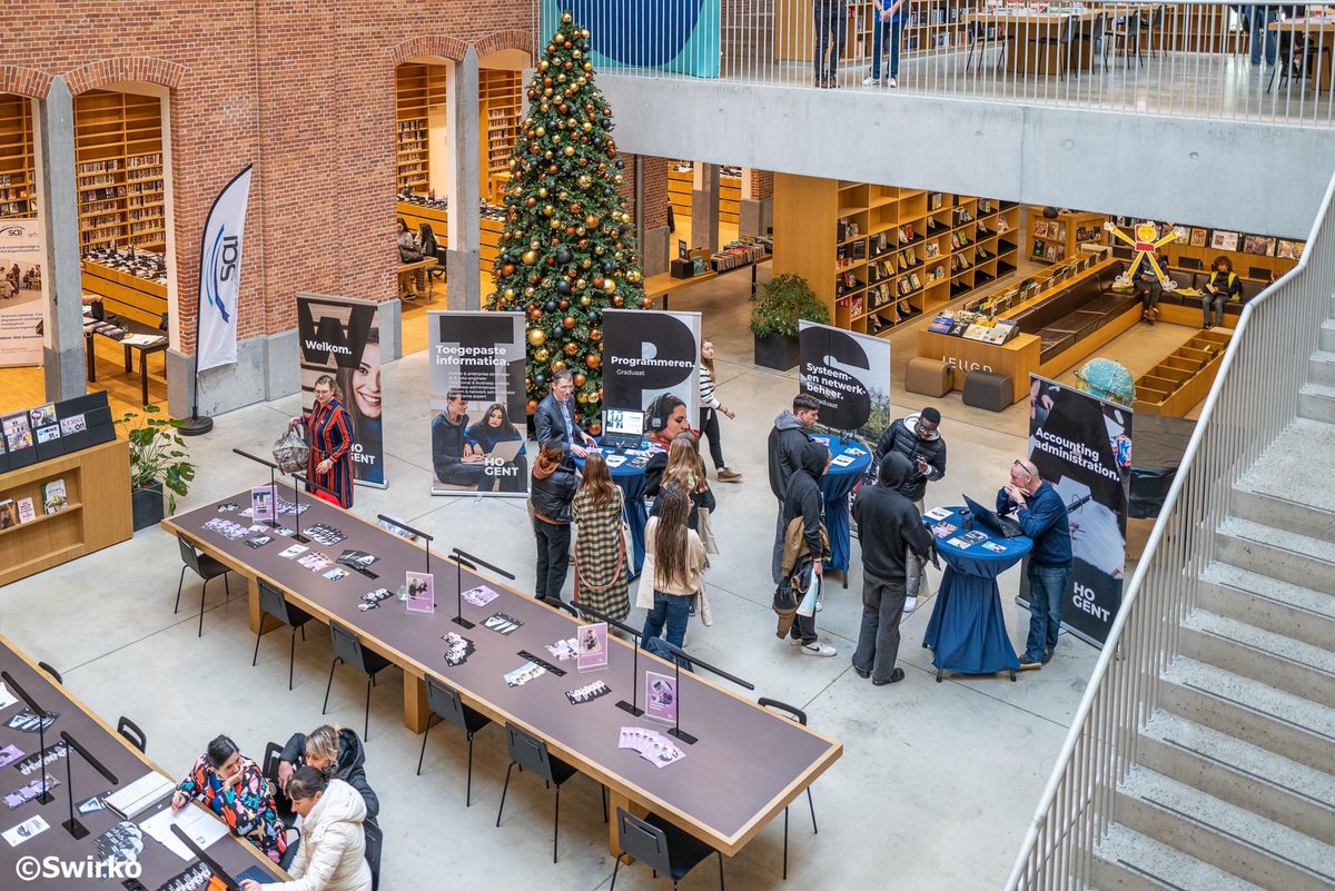 VHJoeri's tweet photo. Verderstuderen in Aalst? Zoek het niet te ver! HOGENT is present op de info- en inspiratiedag over verderstuderen in Aalst #zoekHetNietTeVer #HOGENT https://t.co/WXmfiaBH0b