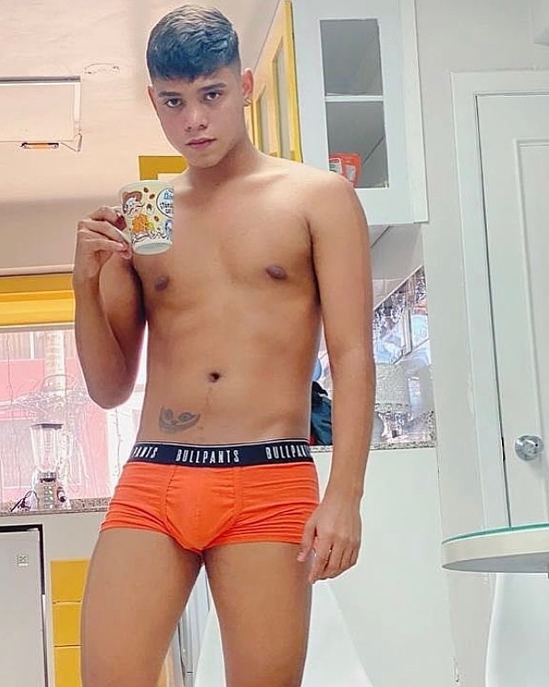 ClubPapi's tweet photo. #twinktuesday sexiness with delicious twink cutie @jossue_gabriel_ 🔥❤️🔥 Follow this Papi!
https://t.co/mi5LBNkEQR 🌈🌈🌈
#clubpapi #instapapi #twink #twinks #corazonsexy #papichulo #papi #delicia #models #gaytwinks https://t.co/qIywTtj5vo