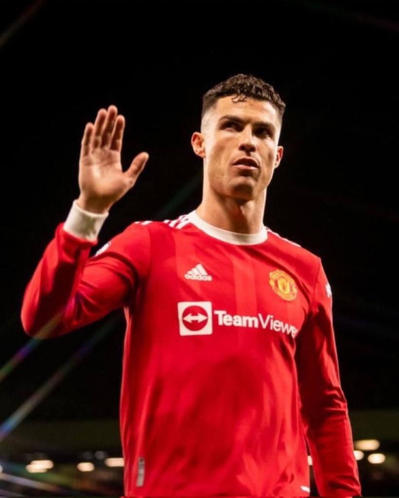 What next for 
#christianoronaldo 
After scoring 145 goals in 346 appearances for #ManU since he's set to leave the club with immediate effect