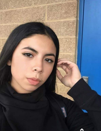 FerBlosson's tweet photo. DENUNCIA PUBLICA CIUDAD GUAYAQUIL #SKOKKA
@EstafaGye
(Esta es la denuncia que mas me dolió, en serio anhelada estar con esta persona)
Este sujeto se hace pasar por 
FATIMA GUEVARA
Bajo el nombre de MELANIE, solicito su ayuda para reportar https://t.co/dDroHdbYyd