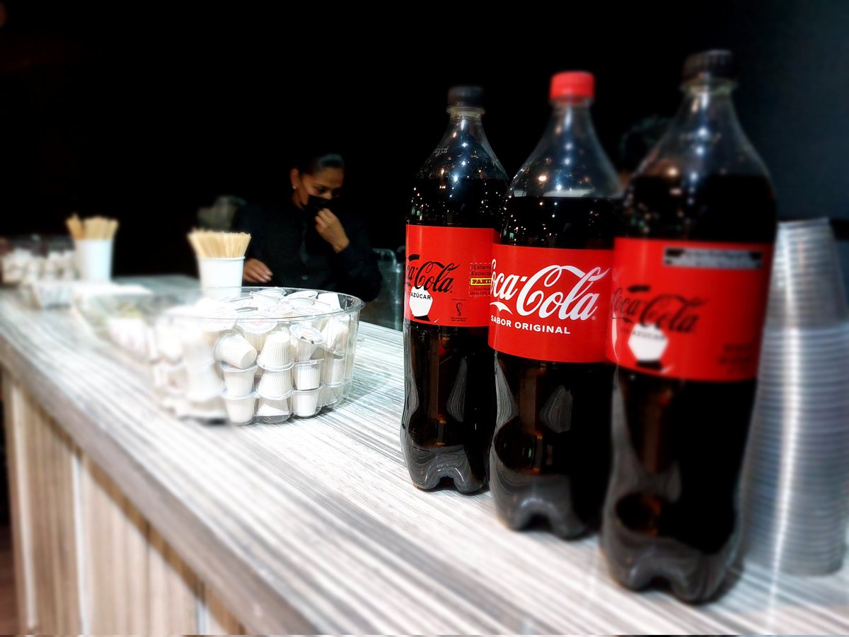 multimediostv's tweet image. Tanya Burak nos acompañó con los ganadores de la dinámica de Coca Cola durante el #MTHouse🇲🇽⚽️
Mantente pendiente de nuestras redes para saber cómo participar 💫🥳