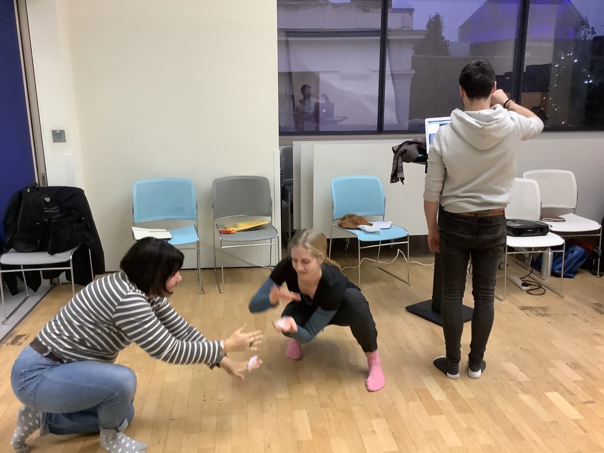 playground_kent's tweet photo. Playground artists having a wonderful and inspiring mentoring session with the brilliant @jodie_frater from @ConfidanceLtd #LetsCreate #ReconnectKent  @ace_southeast @kentculture @kentlibraries https://t.co/IIi7aoE80q