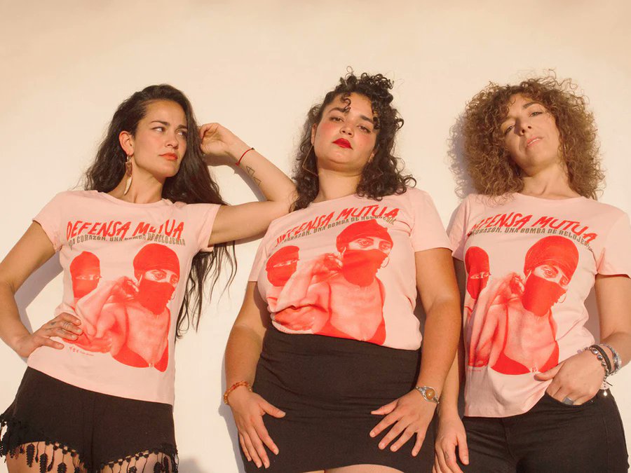 LaRepartidora's tweet photo. Hem rebut alguns models nous de #MissComadres
Roba ètica feminista des de Granada, passeu a pegar-li una miradeta ❤️🔥 https://t.co/wUeNqKRawg