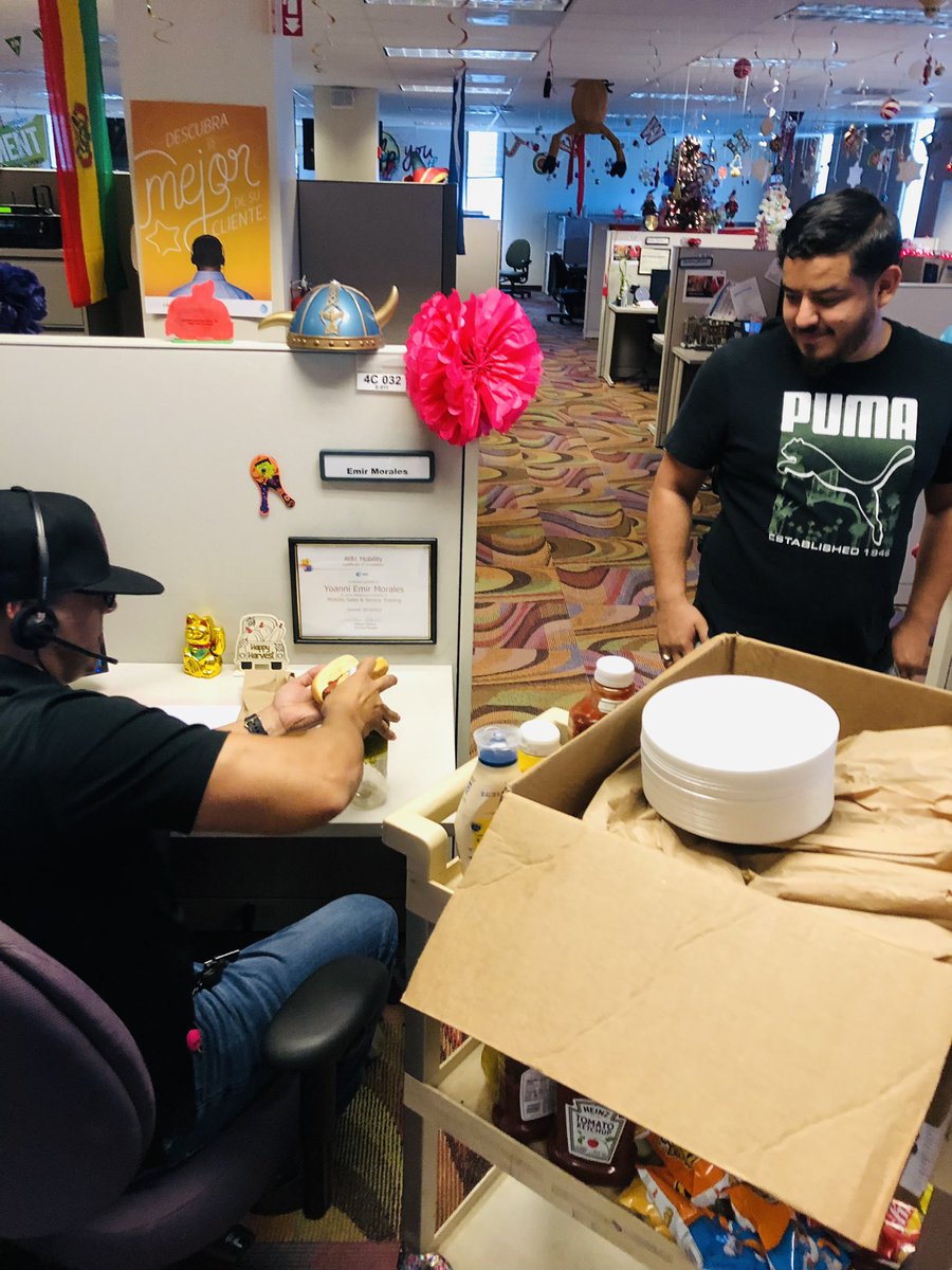 GonzalezOralia7's tweet photo. #FIFAFun #FIFAWorldCup #LifeAtATT #FunAtWork #MiamiMSS #BanksBosses #theRealOGs #TeamFuego #CasaLozano https://t.co/XoTRbHoLYe