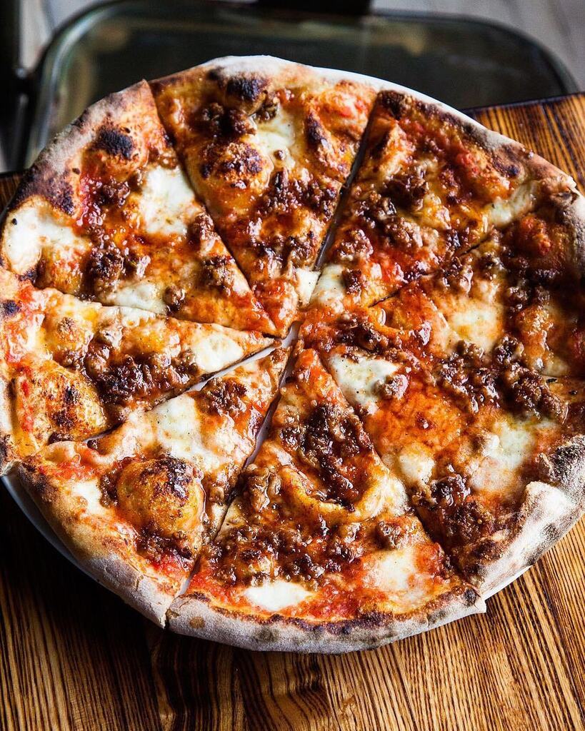 tazzakitchen's tweet photo. Spicy Sausage & Black Pepper Honey
πΆοΈππ―π₯
#rvaeats #rvadine #rvalunch #rvadinner #rva https://t.co/zwbWUCcBiU