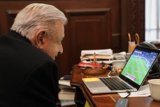 MundoTehuacan's tweet photo. #Entérate | El presidente de #México, @lopezobrador_ felicitó a @miseleccionmx tras el empate ante Polonia.
"La diferencia, obviamente, se llama Memo Ochoa", tuiteó. https://t.co/OOb6vGRHIH