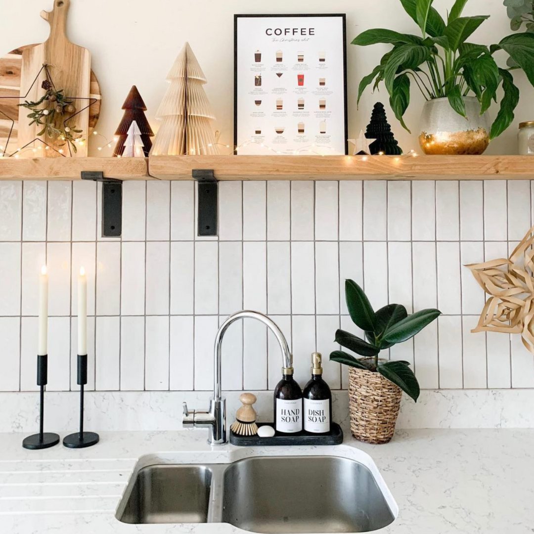 SimpsonFurnitur's tweet photo. How soon is too soon to start adding fairy lights? ๐ ๐
๐ธ: @new_build_forever_home
#hyggelife
#bensimpsonfurniture
#rusticshelves
#christmasdecorating
#interiorliving
#homeinspo
#industrialdecor
#bsfshelfie
#handcrafted https://t.co/cTtnO53fVH