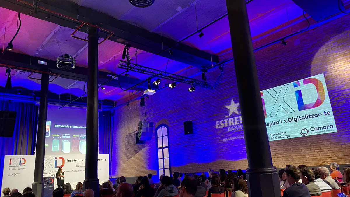 AdvocatsFAMILIA's tweet photo. Inspira’t per Digitalitzar-te.
Acte organitzat per la Generalitat de Catalunya i la Cambra de Comerç.
#IXD22 #empresaris #empresariat #empresaria #advocadadefamilia #advocatdefamiliadebarcelona https://t.co/sD7Q9bwKgn