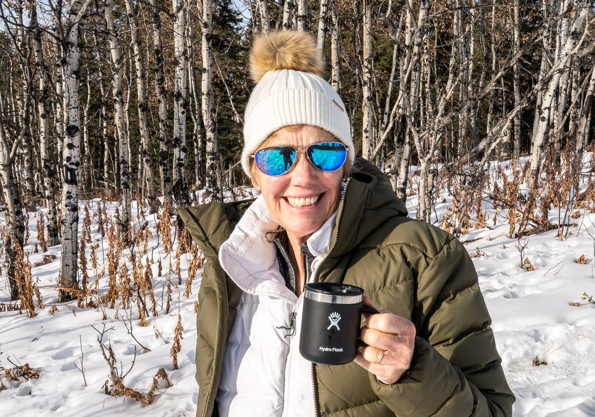 hikebiketravel's tweet photo. My 2022 outdoor lovers holiday gift guide is live - #books boots &amp; bars + cozy winter clothing https://t.co/vyHtf9OZD5
#shopping #outdoorlovers https://t.co/PQcvw0UtW2