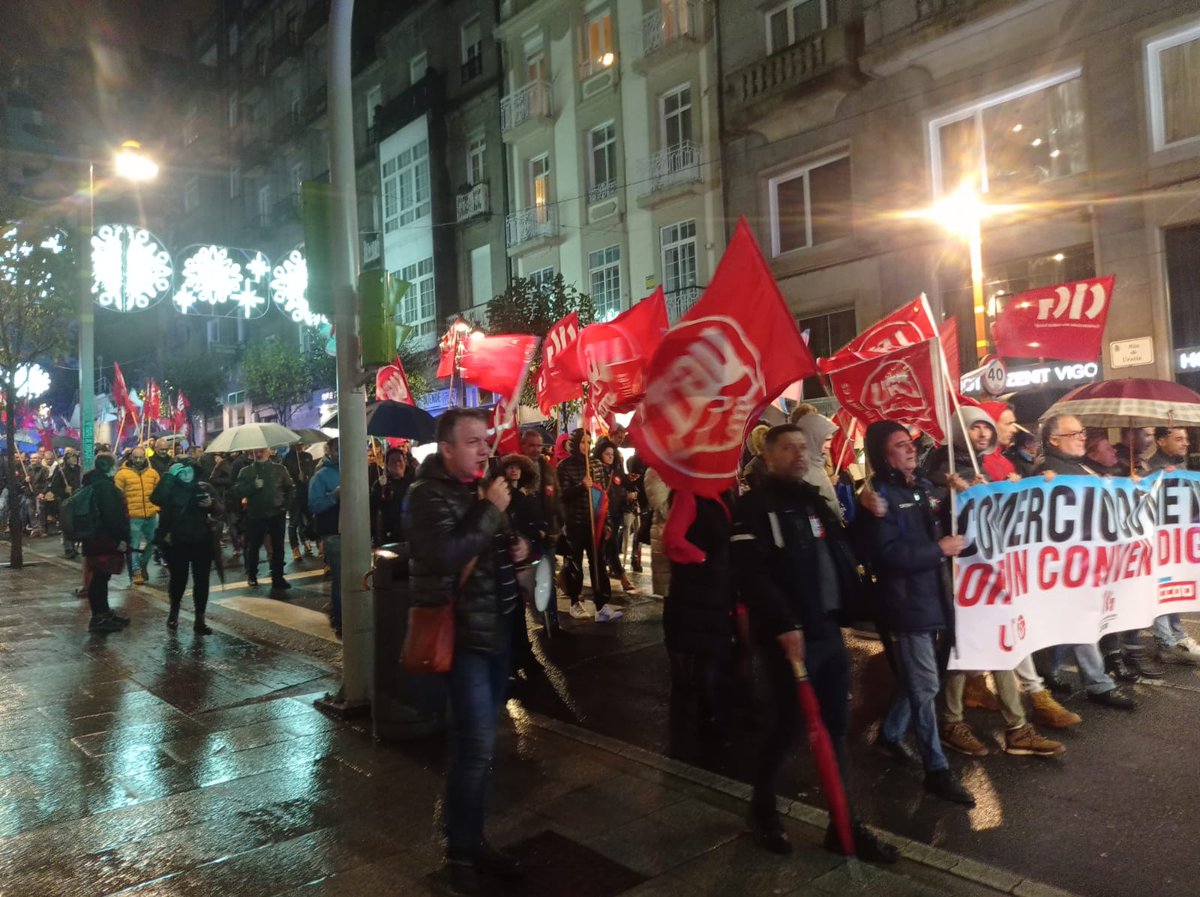 galizaCIG's tweet photo. 💪Un 80% do persoal do comercio do metal da provincia de #Pontevedra secunda a folga por un convenio digno
❌O paro de 24 horas convocado pola CIG, CCOO e UGT afectou ás principais empresas de distribución, recambios e concesionarios
ℹ️ https://t.co/DrfbirFaBV
#ComercioMetal https://t.co/6q6iHUMAO2