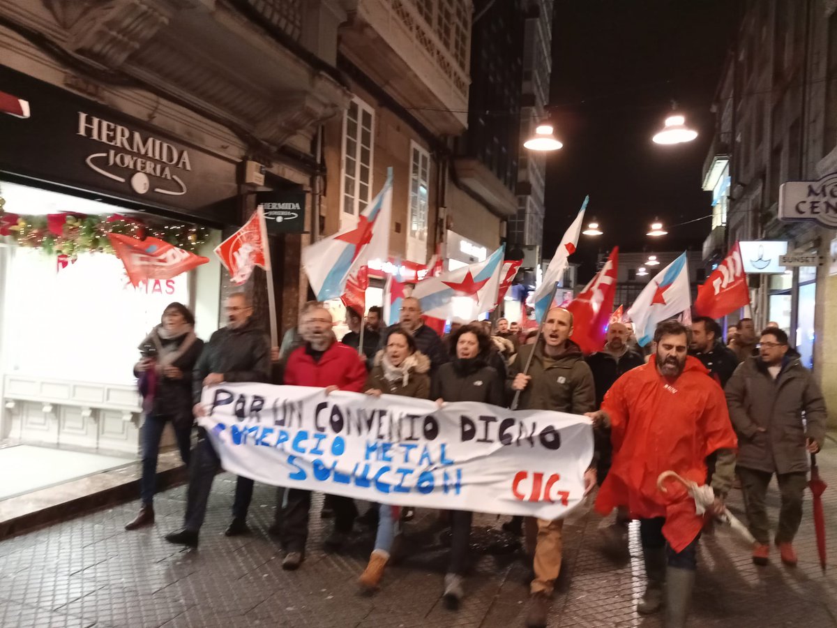 galizaCIG's tweet photo. 💪Un 80% do persoal do comercio do metal da provincia de #Pontevedra secunda a folga por un convenio digno
❌O paro de 24 horas convocado pola CIG, CCOO e UGT afectou ás principais empresas de distribución, recambios e concesionarios
ℹ️ https://t.co/DrfbirFaBV
#ComercioMetal https://t.co/6q6iHUMAO2
