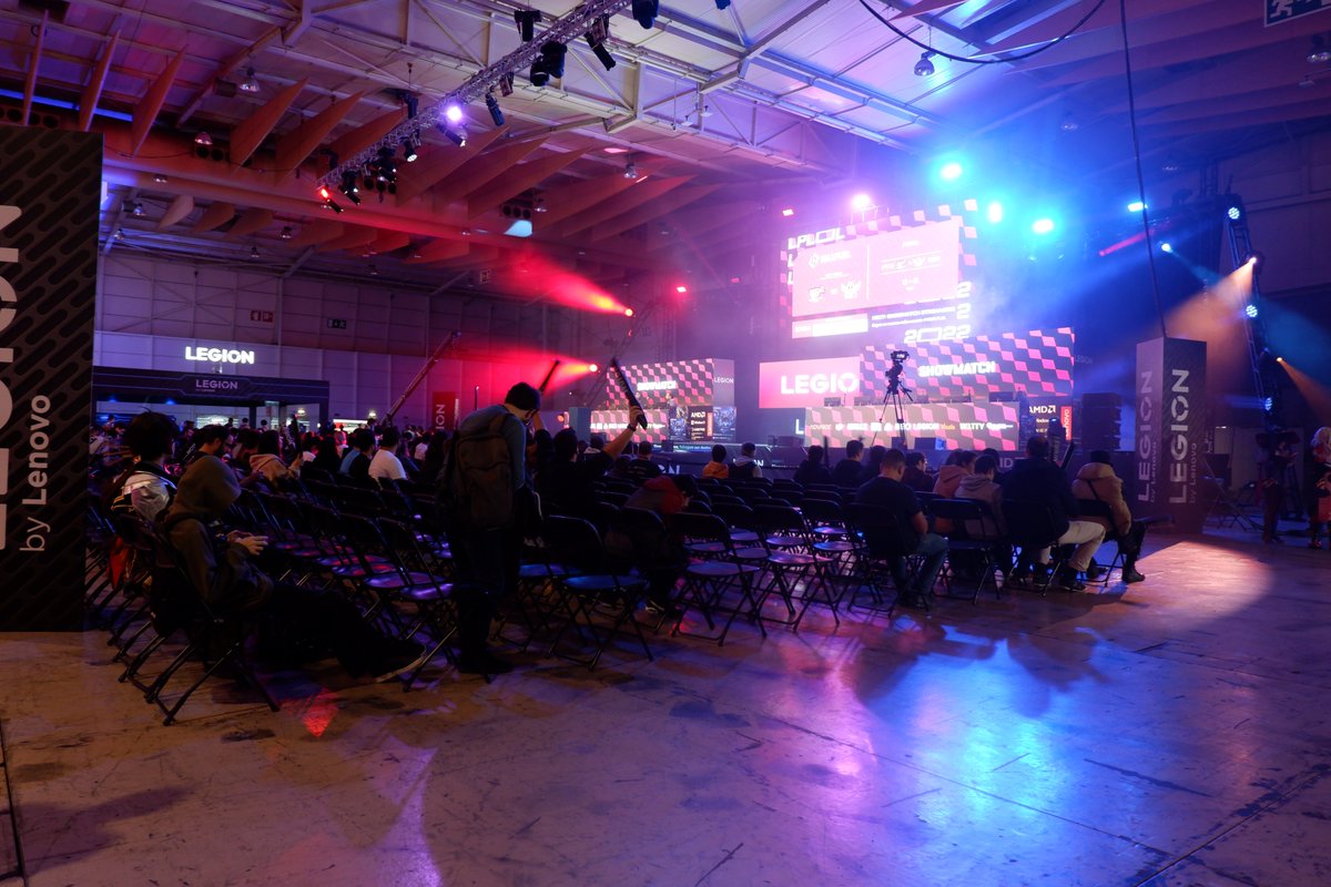 odd_school's tweet photo. A Odd School teve nos 4 dias da Lisboa Games Week e foi uma experiência incrível! Obrigado pelo apoio que todos nos deram! 
Aqui fica um pouco do nosso evento.
(pt.2)

#lisboagamesweek #gaming #gamers #artedigital #oddschool https://t.co/9DlnC5Io5a