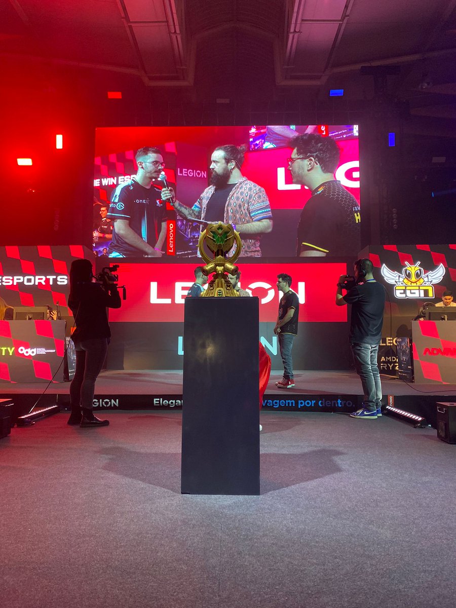 A Odd School teve nos 4 dias da Lisboa Games Week e foi uma experiência incrível! Obrigado pelo apoio que todos nos deram! 
Aqui fica um pouco do nosso evento.
(pt.2)

#lisboagamesweek #gaming #gamers #artedigital #oddschool