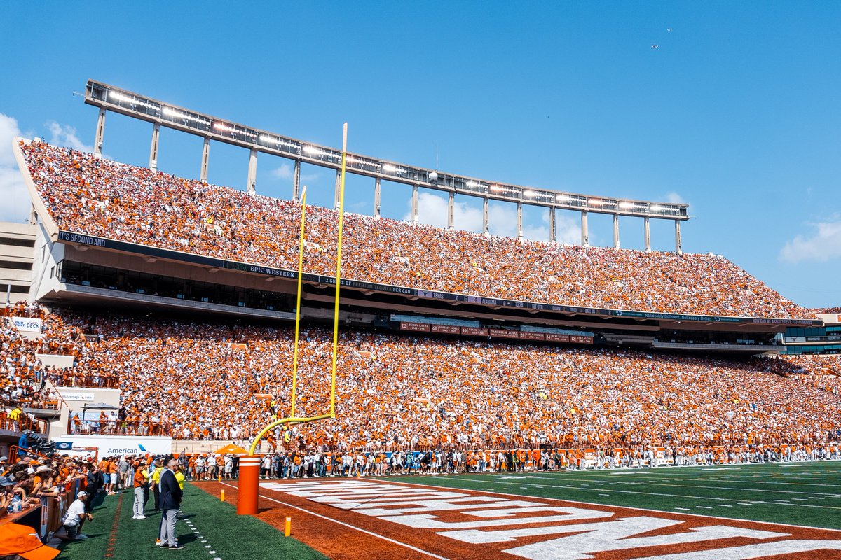 TexasLonghorns tweet picture