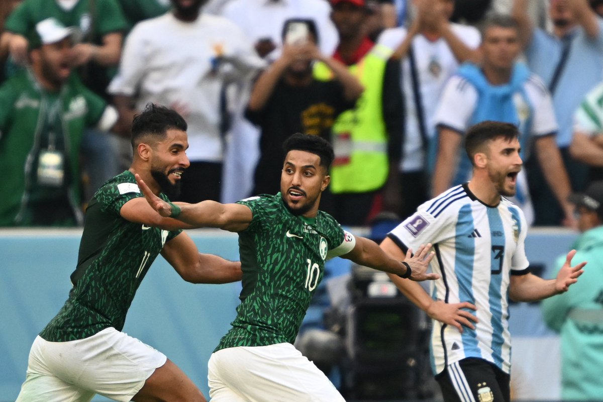 zan_ezz's tweet photo. بمنتخب بلا محترفين
ومن الدوري المحلي
وبمواجهة الكتيبة الأكثر رعبا في العالم
استطاع السعوديين أن يغالطوا فيزياء المنطق
بدهاء #رينارد وقتالية المجموعة 
المستحيل ليس سعوديا
ليس على الإطلاق!

#السعوديه_الارجنتين
#كأس_العالم_2022
#FIFAWorldCup2022 https://t.co/D82q3cqYIe