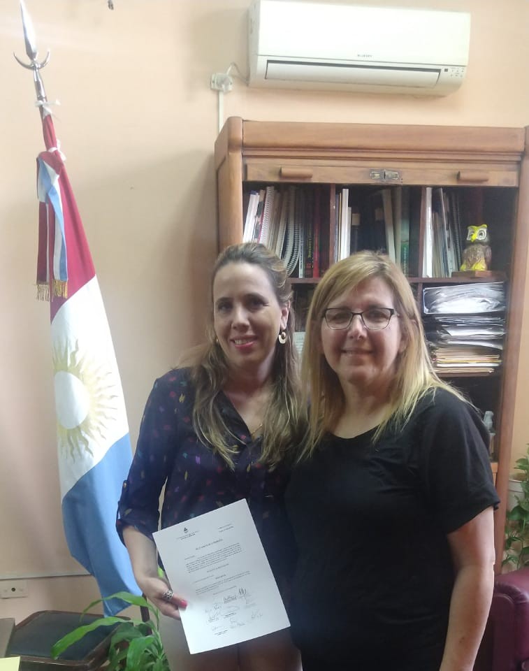 CVNvaCba's tweet photo. Hoy hicimos entrega del Beneplácito otorgado por la H. Cámara de Diputados de la Nación, en ocasión de cumplir 100 años de vida el Ipem 268 "Dean Funes" 
Emblema y orgullo de nuestro barrio. 
Agradecemos la gestión de la diputada @SoherElSukaria https://t.co/ouEHHcVOYB