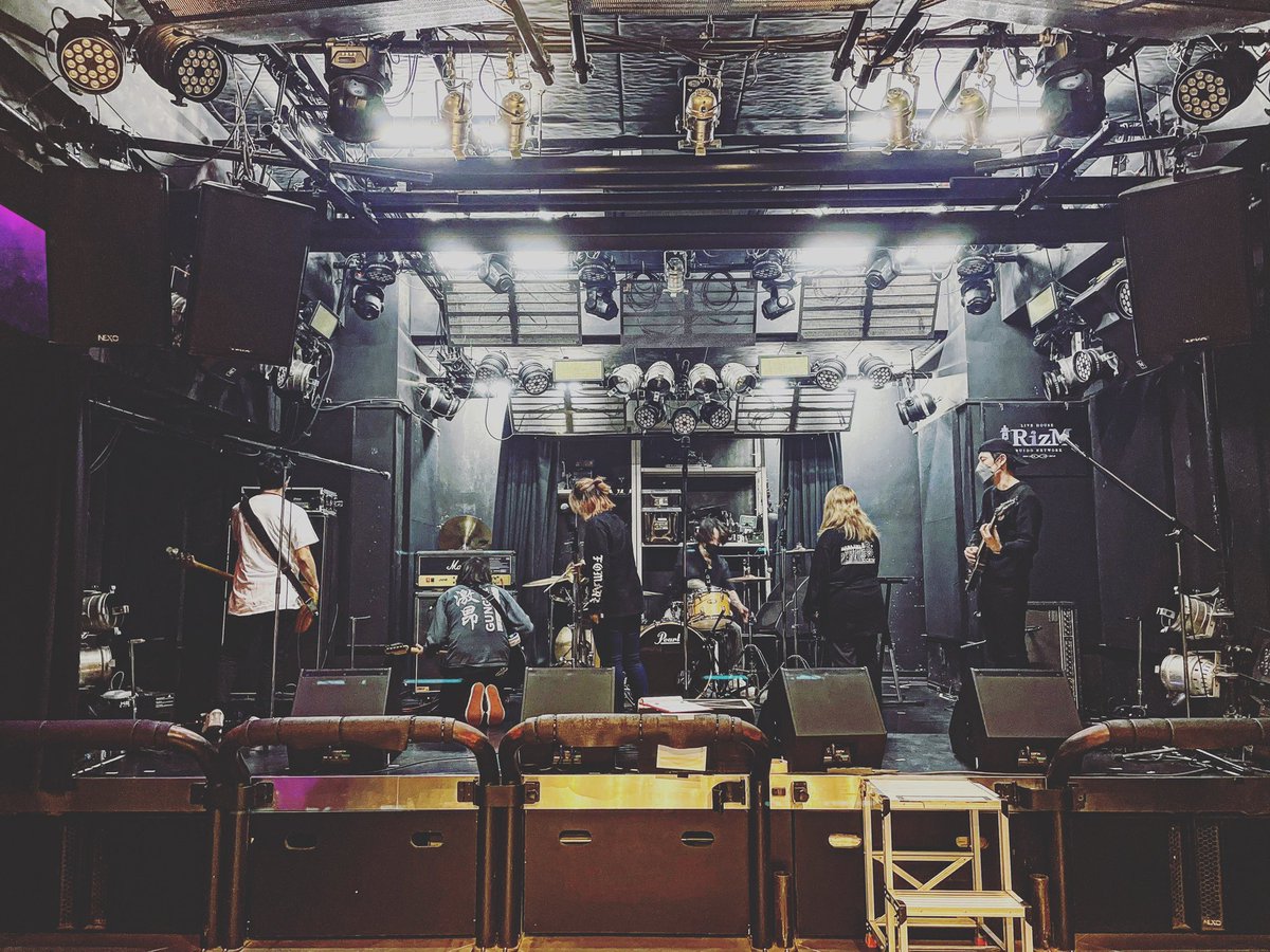 upsetheroes's tweet photo. 昨日のライブのリハーサル風景👍🍄 https://t.co/10jWoCG0ed