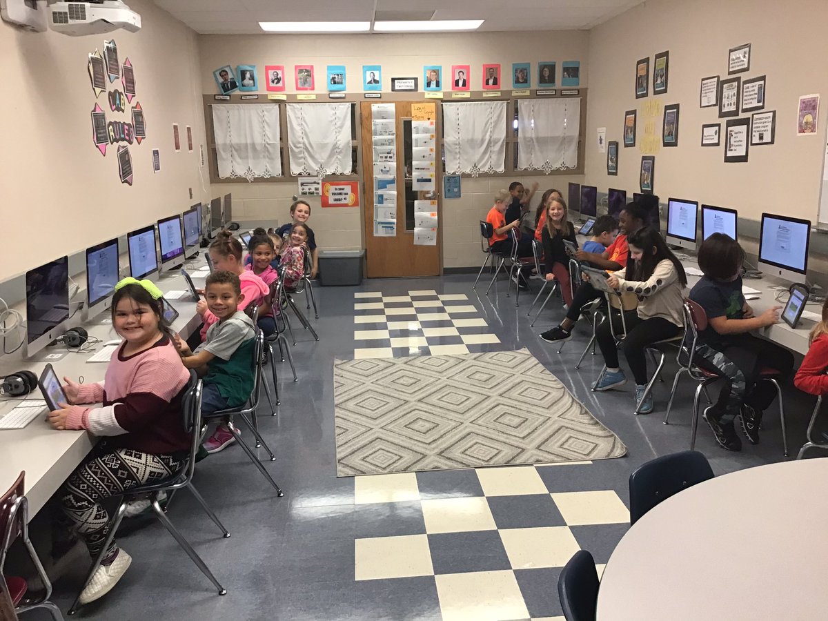 mortlara's tweet image. We are getting a jump on Hour of Code with Code Monkey today.  Second grade loves it!  #WeAre409 #CodeMonkeyHOC #HourOfCode #CSEdWeek