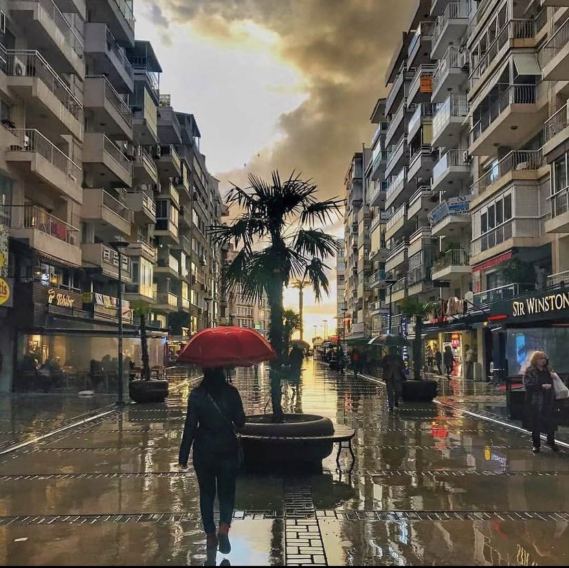 merGnerkan3's tweet photo. @izmirgibiyiz . https://t.co/IN7ZzwxXbj