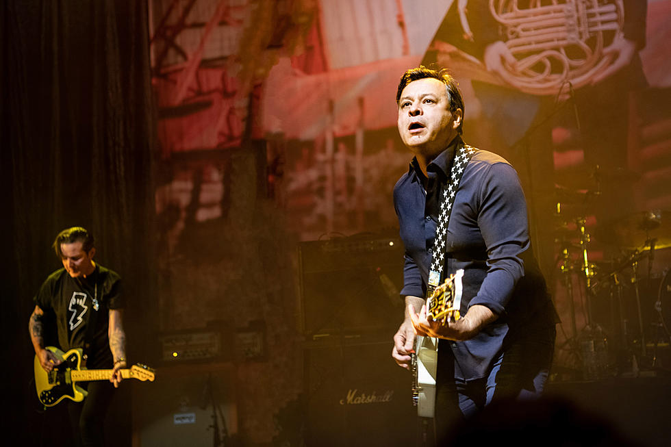 Suede &amp; Manic Street Preachers brought Britpop classics to Brooklyn at Kings Theatre last night -- check out pics, setlists, video brooklynvegan.com/suede-manic-st…