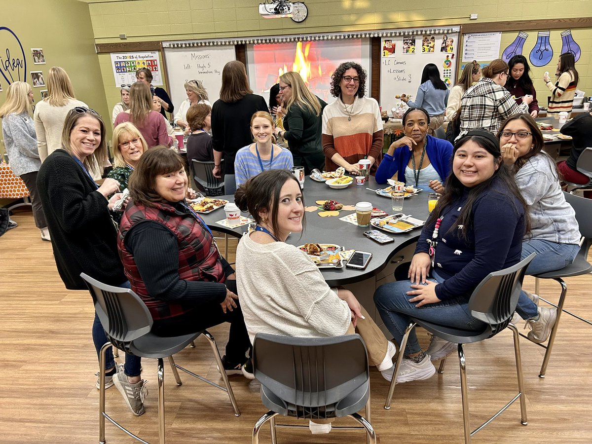 PROWLinClow's tweet image. Beyond thankful for our staff! @Maplebrook_203 Staffgiving Breakfast