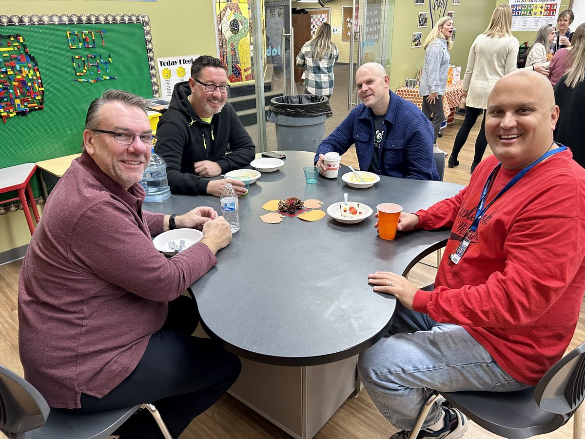 PROWLinClow's tweet image. Beyond thankful for our staff! @Maplebrook_203 Staffgiving Breakfast