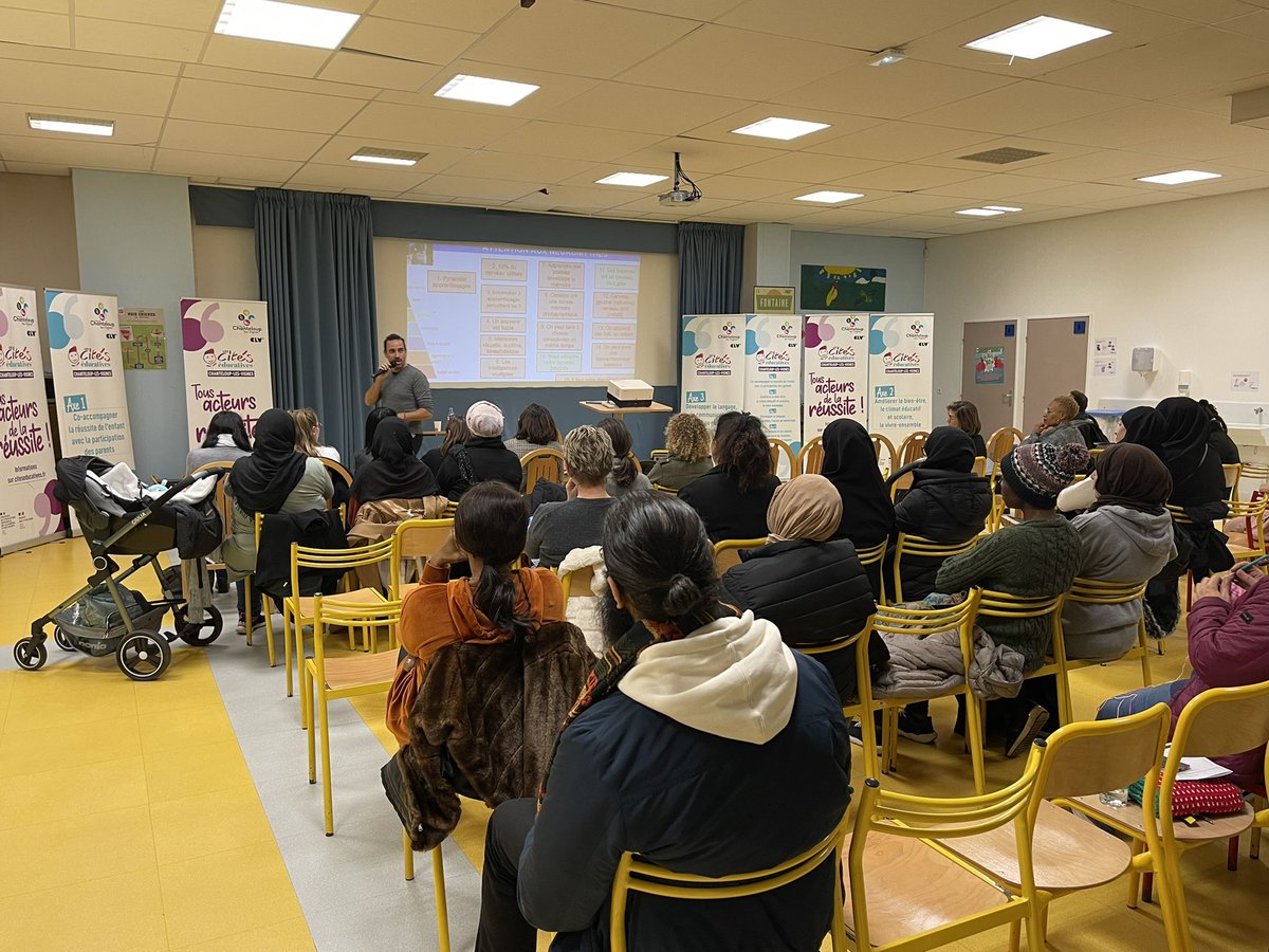 Soirée conférence « Apprendre à apprendre » par <a href="/svtguilleray/">SVTGuilleray</a> à destination des parents d’élèves, temps fort du forum #citééducative de <a href="/ChanteloupLV/">Chanteloup-les-Vignes</a> #neuroscience Mettre en place des stratégies de mémorisation 🧠