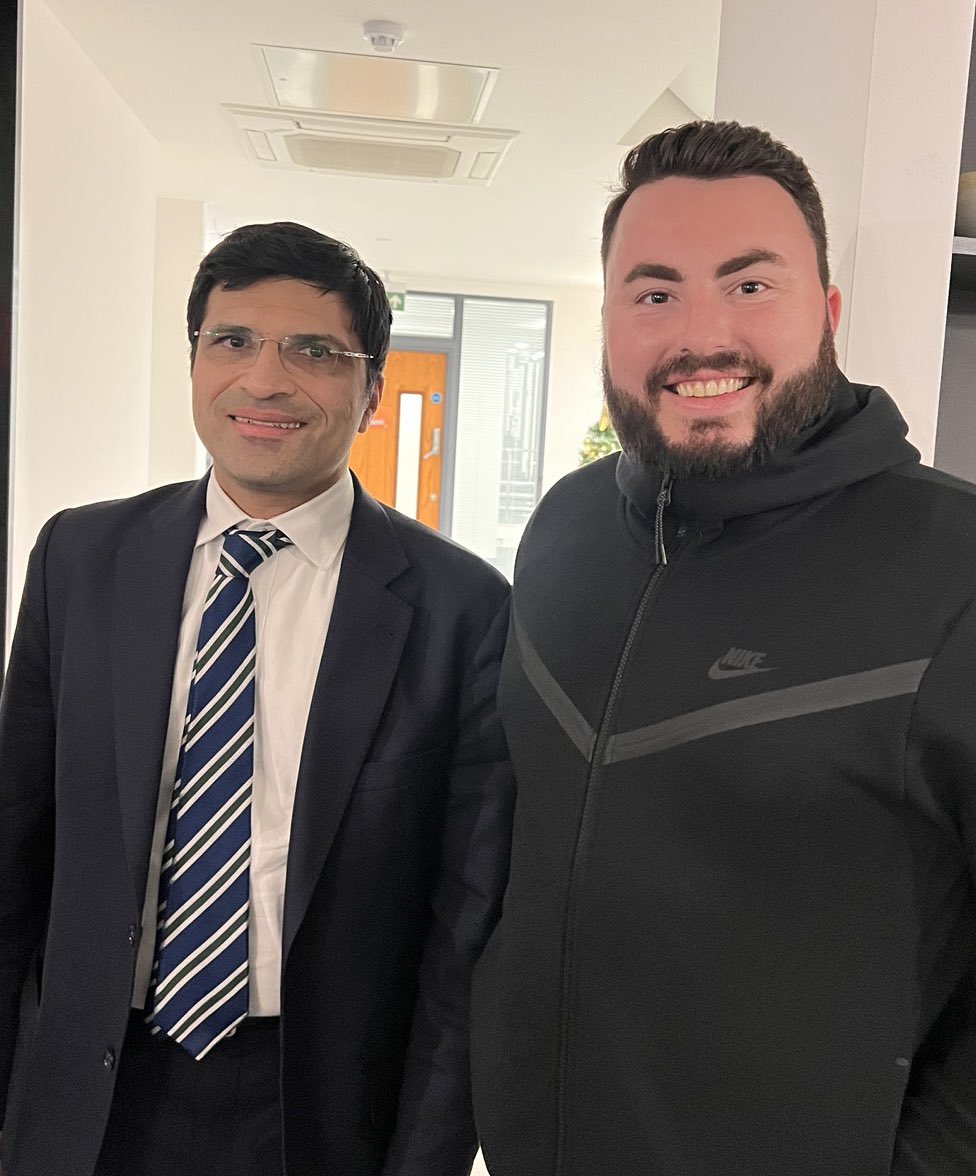 Alex Mills tweet media