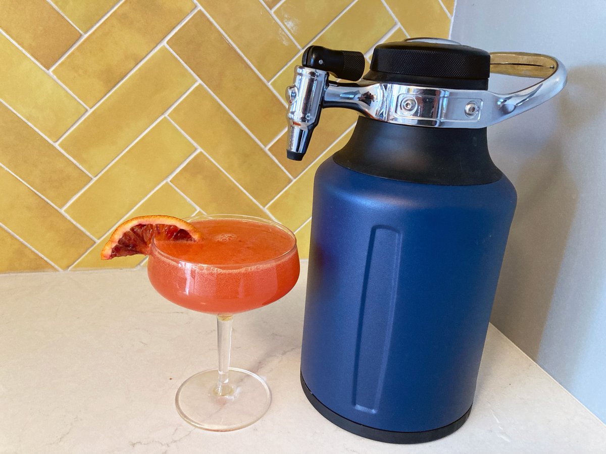 Looking to add a little flair to your Thanksgiving cocktail menu? Try this seasonal spritz—batched for a uKeg 64 (and easily doubled for a 128).

- 15 oz fresh blood orange juice 
- 15 oz apple cider
- 7.5 oz Aperol
- 4 oz club soda
- 21 oz prosecco or sparkling white wine