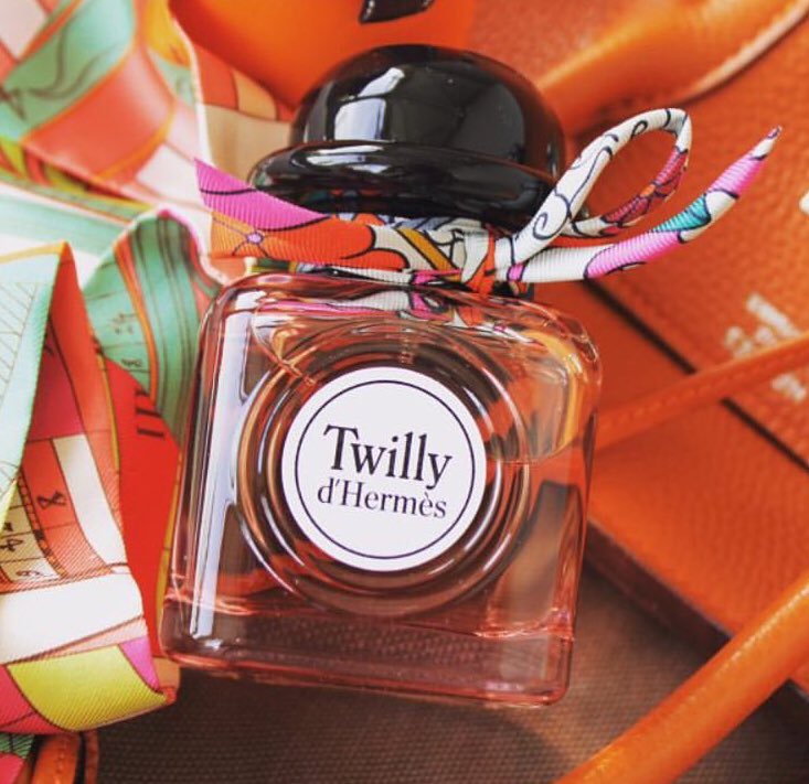 slimzytuks's tweet photo. Available testers for immediate delivery 

Twilly d'Hermes 85ml EDP - N50,000

Jean Paul Gaultter Classique 10ml EDP - N30,000

Paco Rabanne Invictus Victory EDP - N30,000

Buy the 3 for N110,000

DM or contact 08077461892 or whatsapp 👇 

https://t.co/O3Kyz5oi6R… https://t.co/FCbJyEnsKG