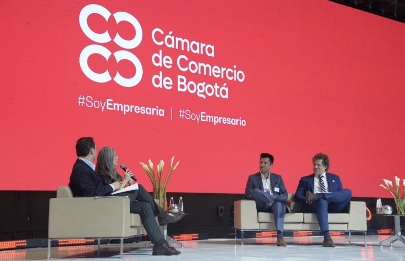 JuanDaCastano's tweet photo. Durante 2022 + de 150.000 empresarios nos permitieron entrar a sus empresas y hoy + 1.000 ellos sirvieron de embajadores del sector empresarial frente a la CCB. Por esto les damos las GRACIAS, gracias por confiar en la @camaracomerbog como una institución líder y que los apoya!! https://t.co/UQSyXVnfDI