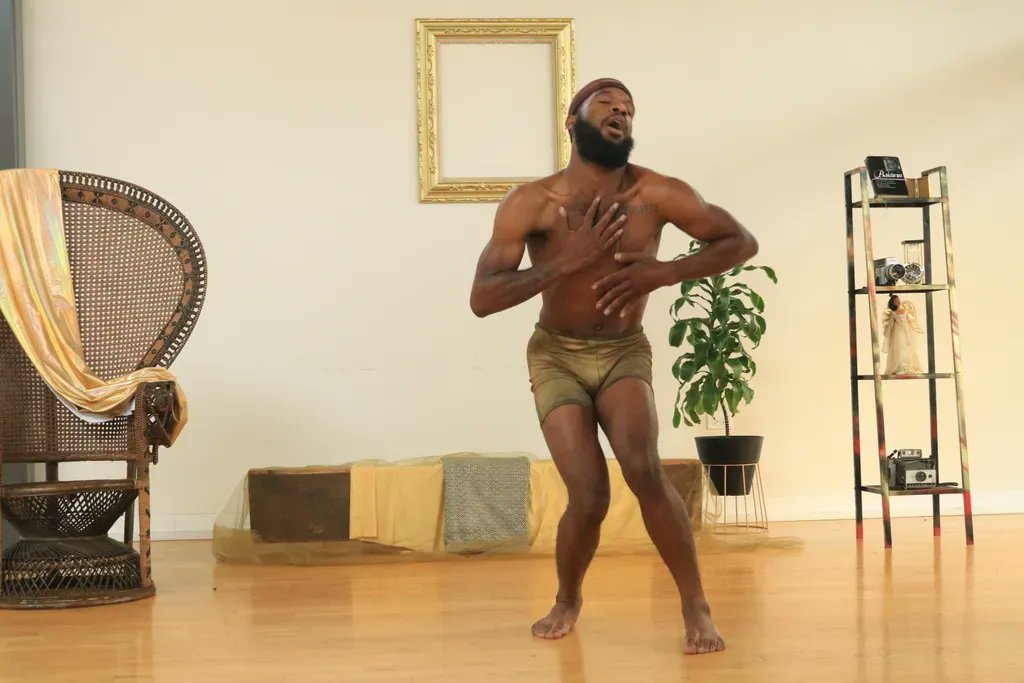 Honored to be awarded an "Honorary Distinction" at the  9th Ierapetra International Documentary Film Festival

Episode 1, "Family Values" Behind the Scenes